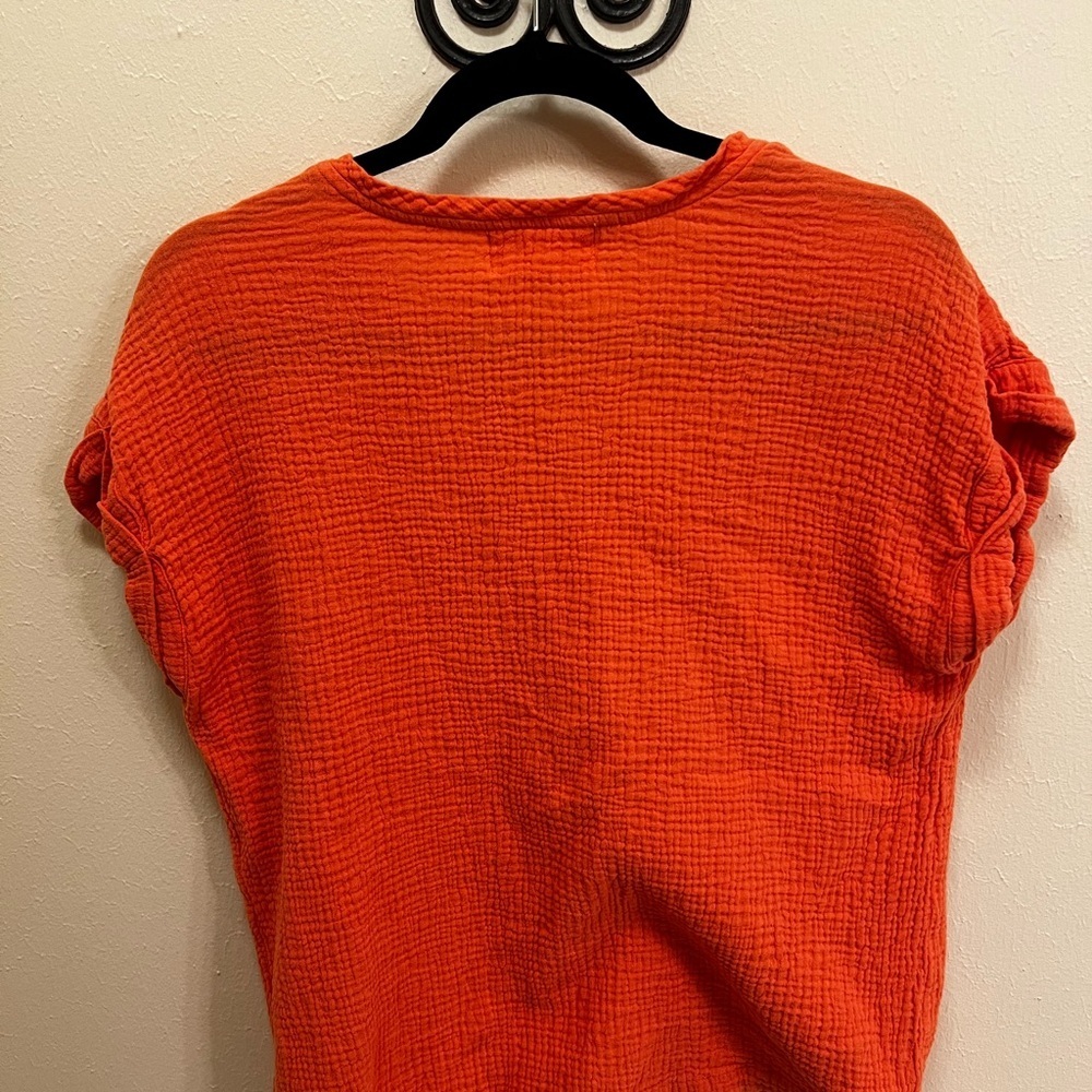 Dear John Textured Orange V-Neck Tee - Picture 3 of 4